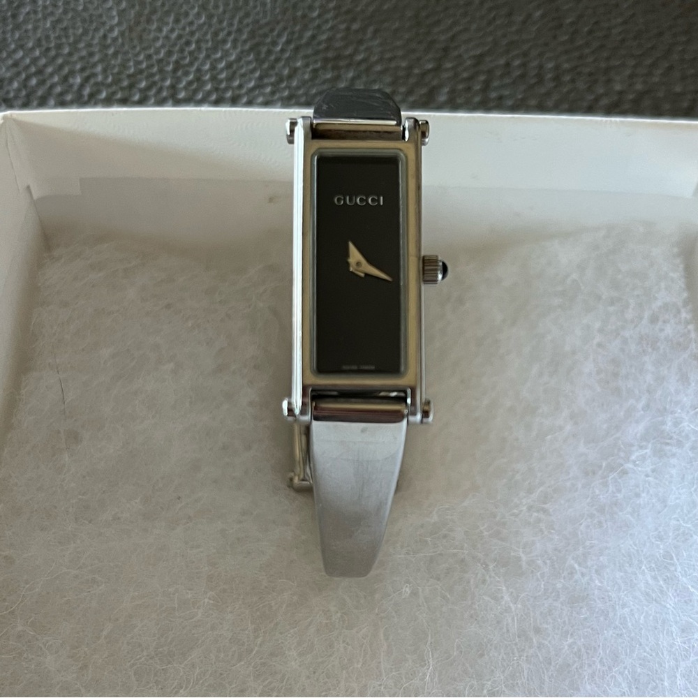 Vintage Gucci Silver Bangle Watch with Black Dial (EUC) - Picture 5 of 5